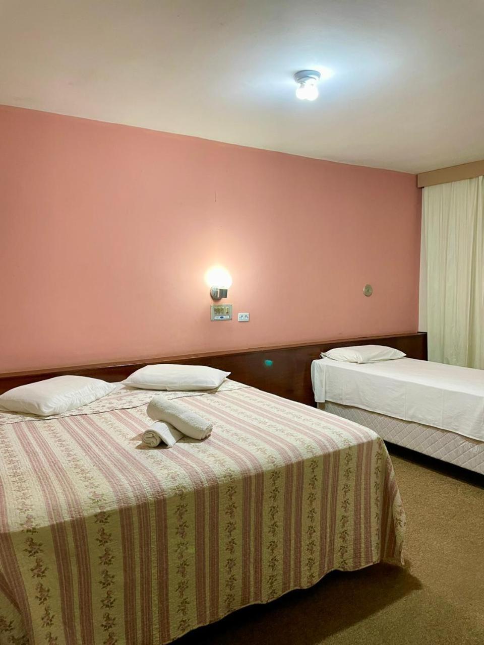 פוז דו איגואסו Hotel Vale Dos Ipes מראה חיצוני תמונה